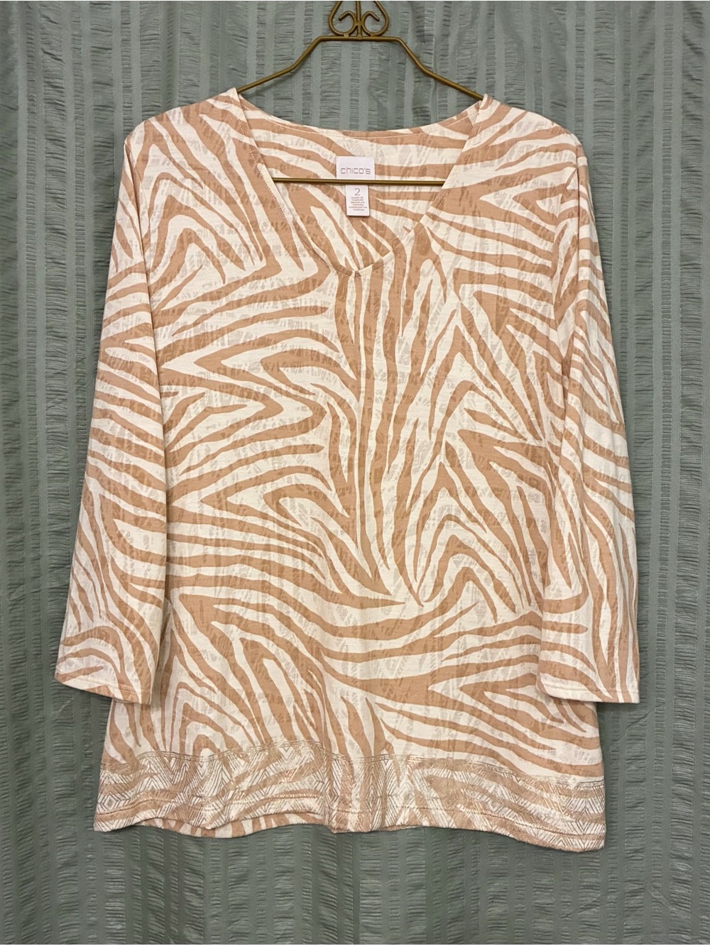 Chico's Neutral Zebra-Print V-Neck Women's Top